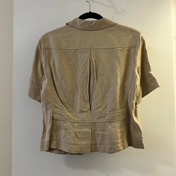 Banana Republic Tan Linen/Silk Short sleeve Blazer size 12P - Picture 2 of 5